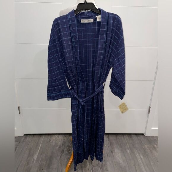 NWT 🛌 High Sierra Blue Plaid Pajama Set - Size Small, with robe - Picture 8 of 9